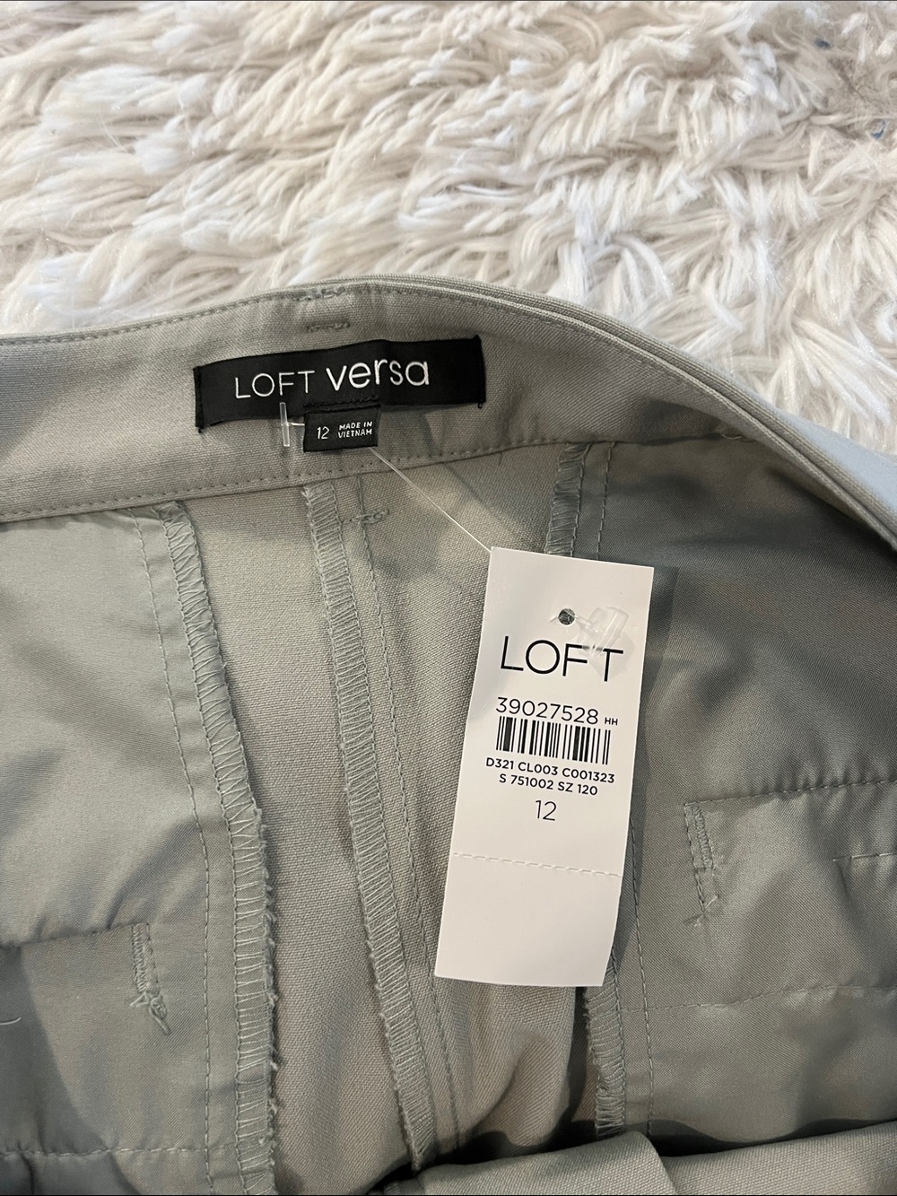 Loft  Versa Seasonless Pleated Tapered Pants 12 NWT - Picture 9 of 10